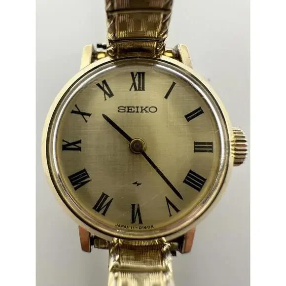 Vintage Seiko Women’s Automatic Watch Gold Roman Dial Petite 1970s Vintage 1970s Seiko Ladies Mechanical Gold Tone Watch Green  main image 4